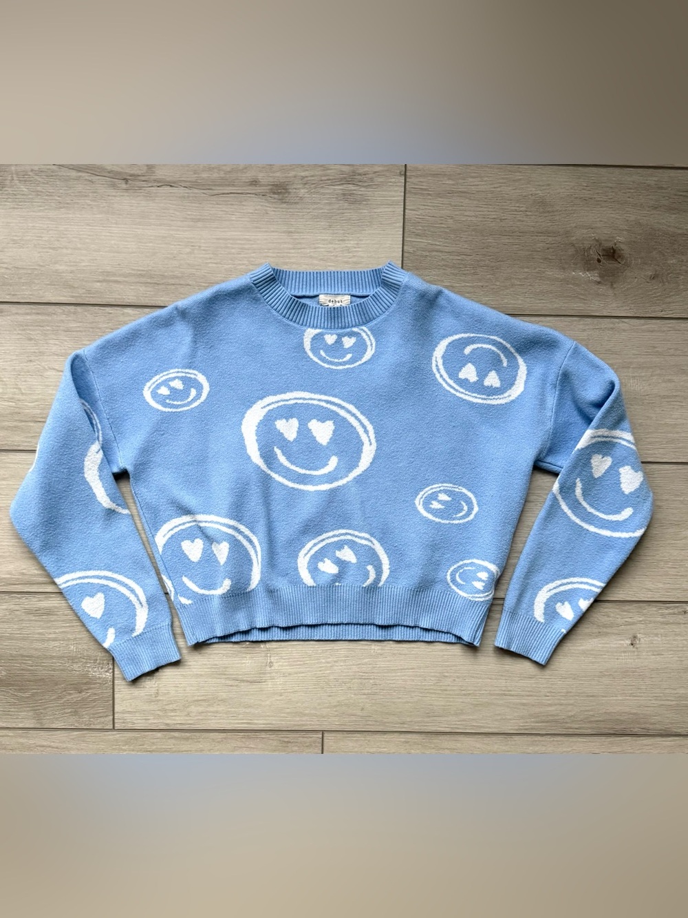 debut Blue Crewneck Short Sweater with White Heart-Eye Smiley Face Pattern Small
